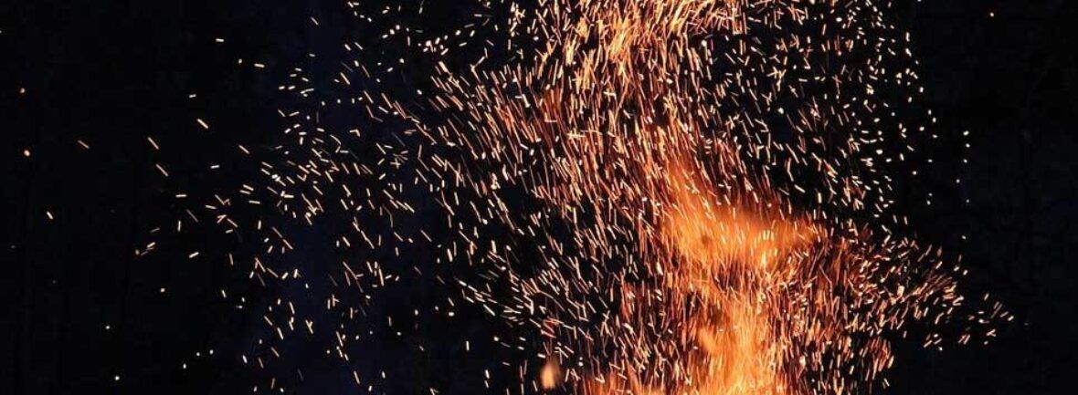 Download Wer mit dem feuer spielt muss die hitze ertragen Free HD