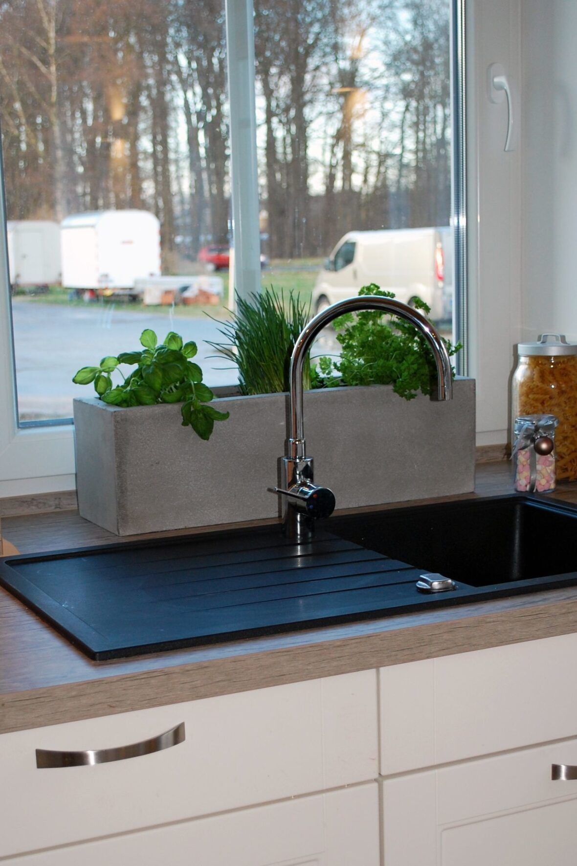 Kruterbeet In Einem Blumenkasten Anlegen Vivanno