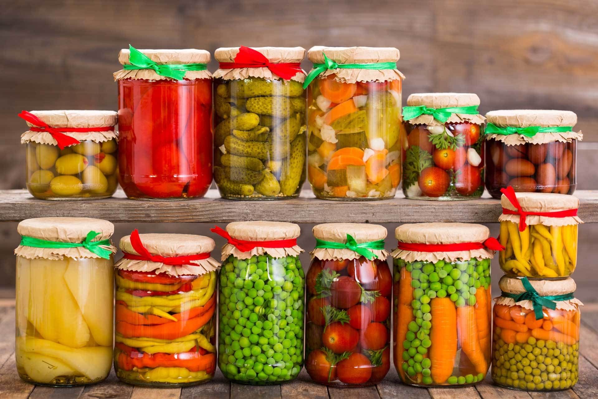 Obst und Gemüse haltbar machen: einkochen, trocknen, einlegen | VIVANNO