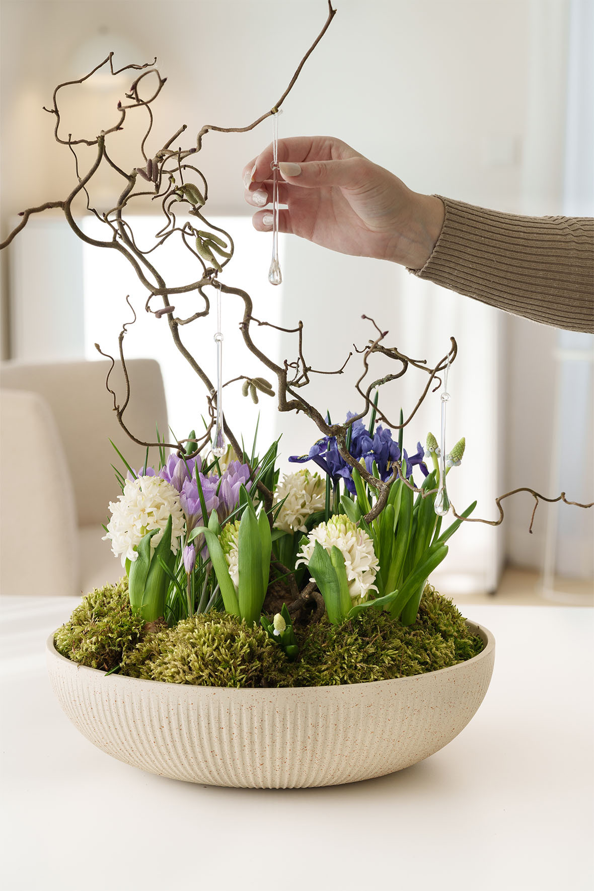 DIY – Pflanzschale für den Frühling dekorieren | VIVANNO