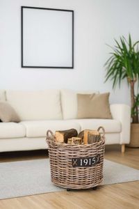 Holzkorb Kaminholzkorb Rattan auf Rollen ARRIBA Grau Natur