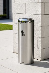 Mülleimer mit Schwingdeckel Edelstahl "Tube", Gebürstet/Poliert