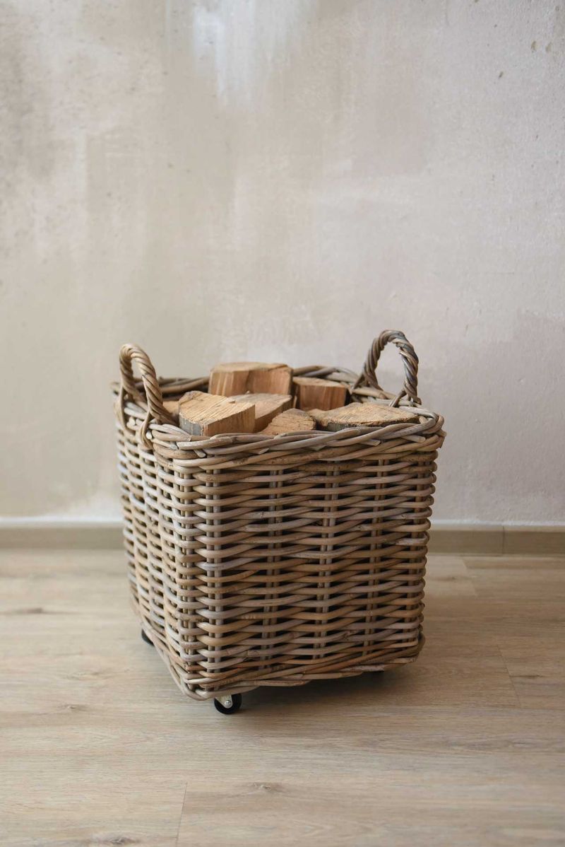 Holzkorb Kaminholzkorb auf Rollen Rattan RODAR Grau Natur | 40x40x51 cm | 90140210140