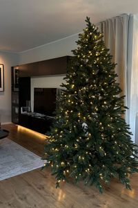 Künstlicher Premium Weihnachtsbaum Nordmanntanne LED, 240 cm hoch