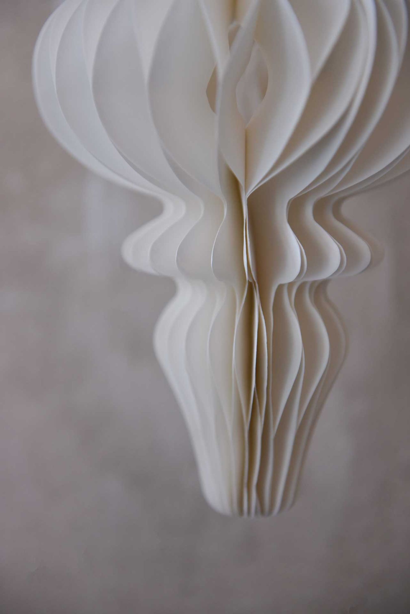 Deko-Ornament Weihnachten aus faltbarem Papier PAPEL DEKOR weiß