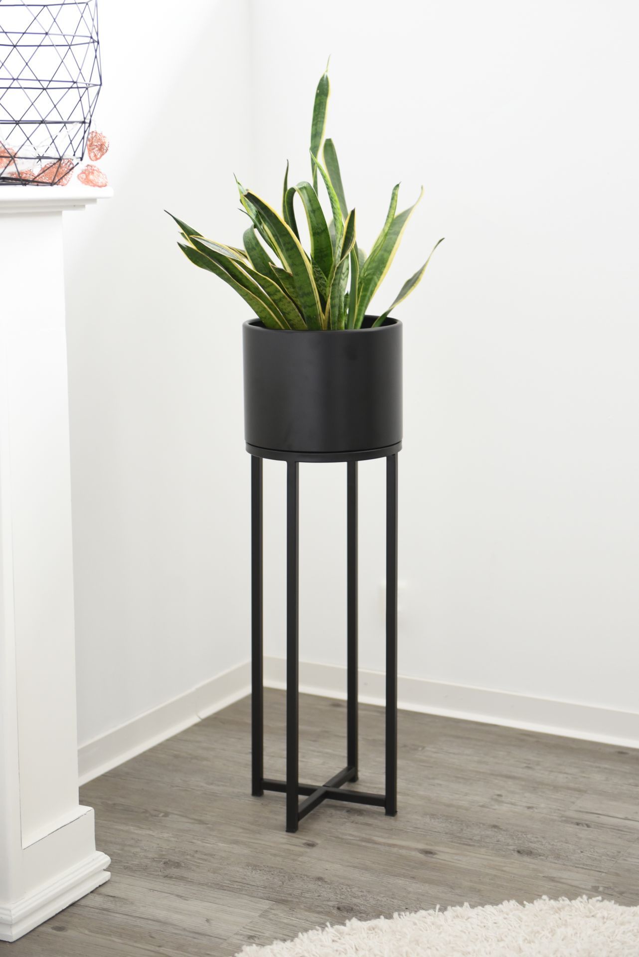 Blumentopf auf Ständer, mit Beinen ELEVATE CROSS - Schwarz Matt | 100071035225