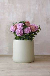 Blumenkübel Pflanzkübel fiberglas VEKRA creme