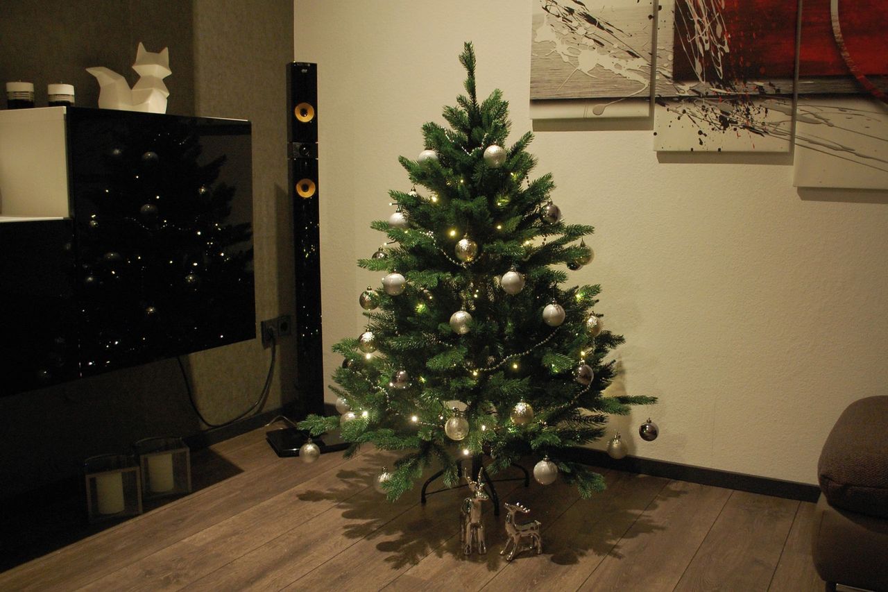 Weihnachtsbaum Polyethylen Nordmann 120 Grün VIVANNO