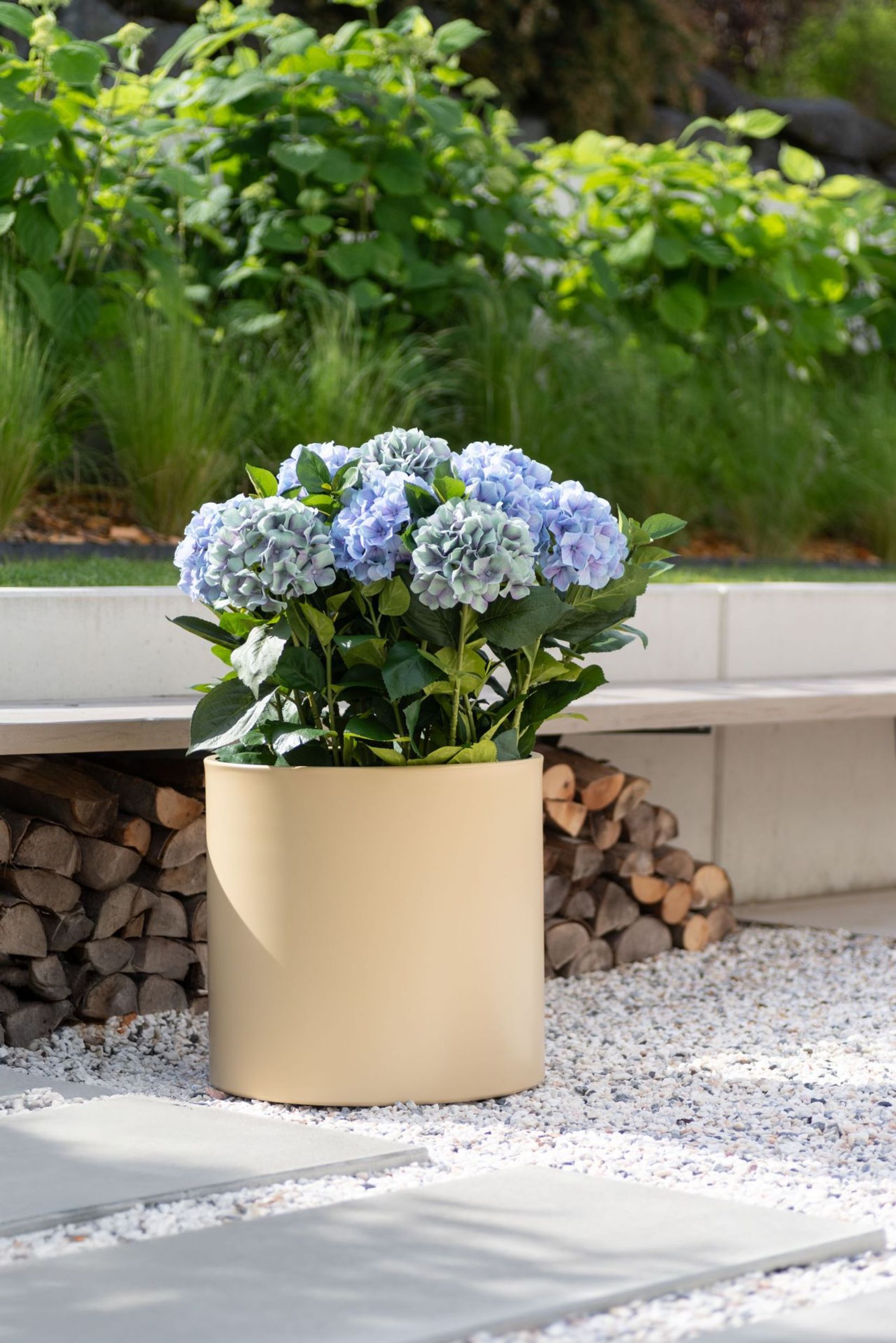 Pflanzkübel Blumentopf rund Aluminium NEW RONDO beige matt Pflanzkübel Blumentopf rund Aluminium NEW RONDO beige matt