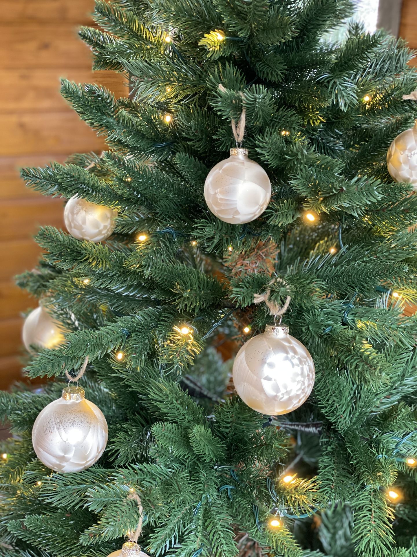 Künstlicher Premium Weihnachtsbaum Nordmanntanne LED, 150 cm hoch | 401501855150
