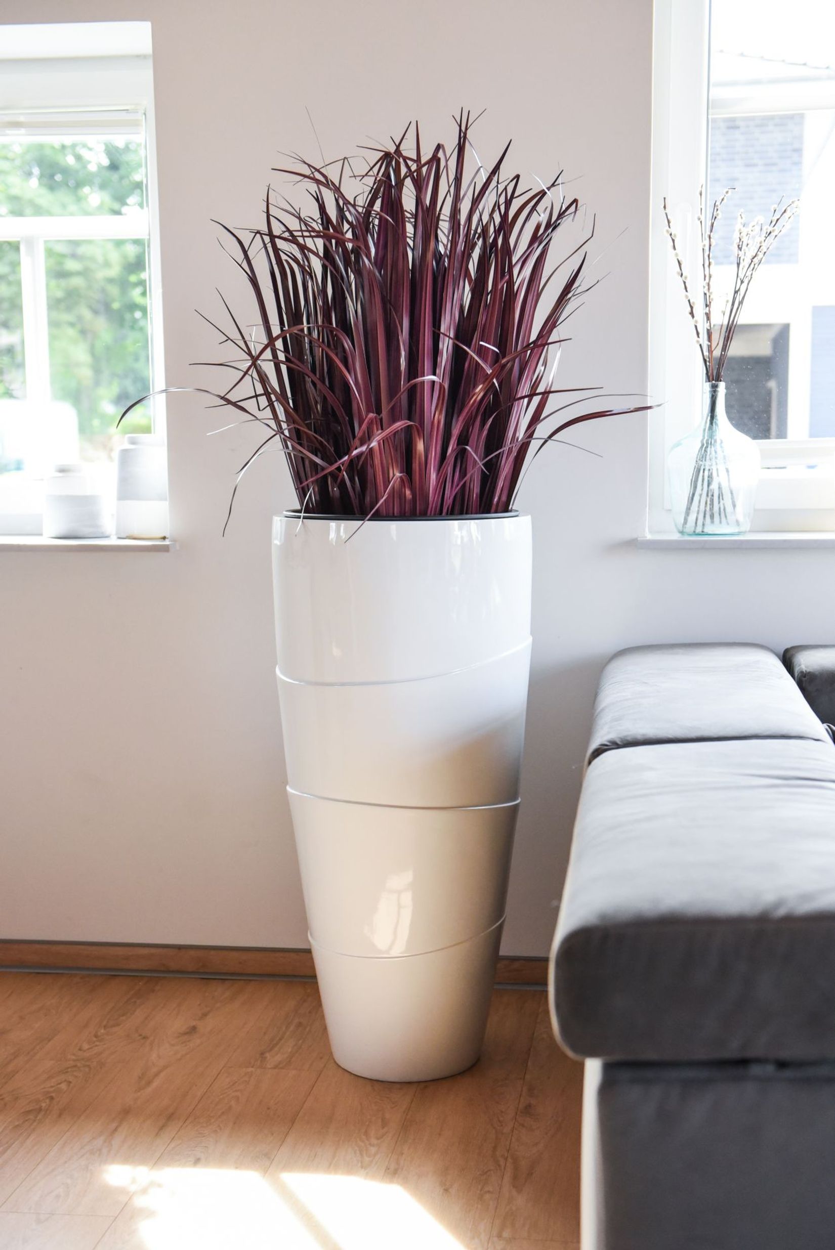 Exklusiver Blumenkübel Pflanzkübel Fiberglas MOENA - Weiß Hochglanz