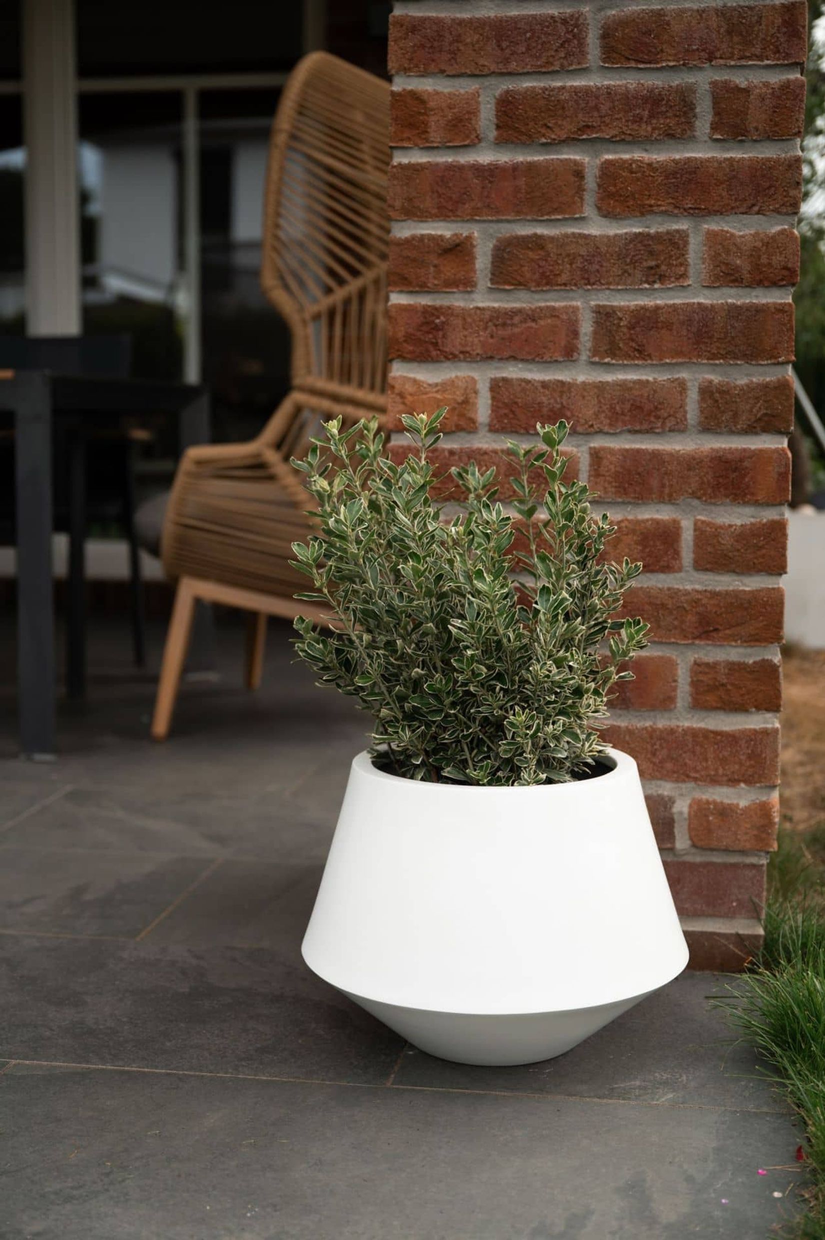 Pflanztopf Pflanzkübel Fiberglas BERBELIT Weiß Matt