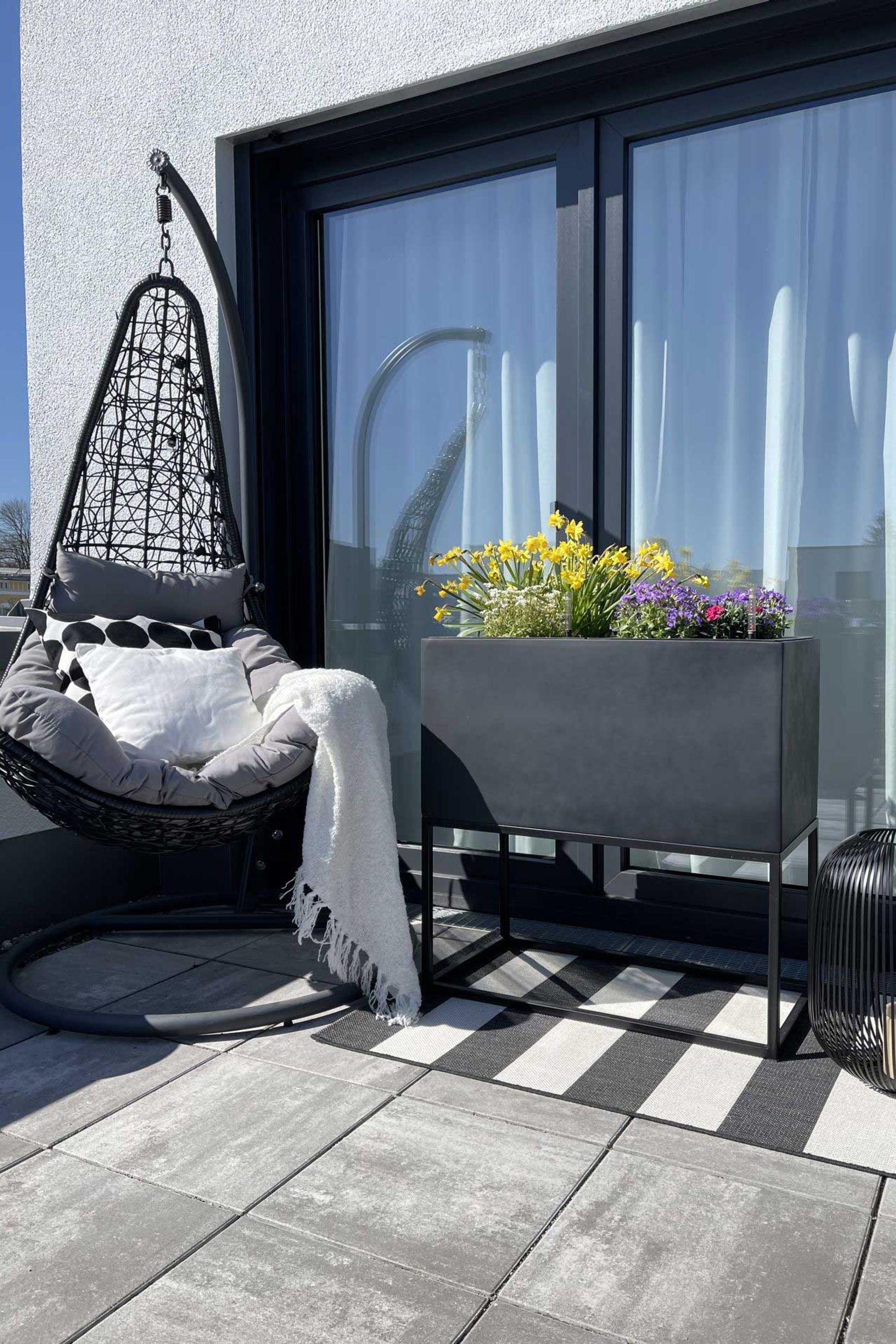 Pflanzkübel Pflanztrog mit Gestell "Maxi Up" Anthrazit/Schwarz