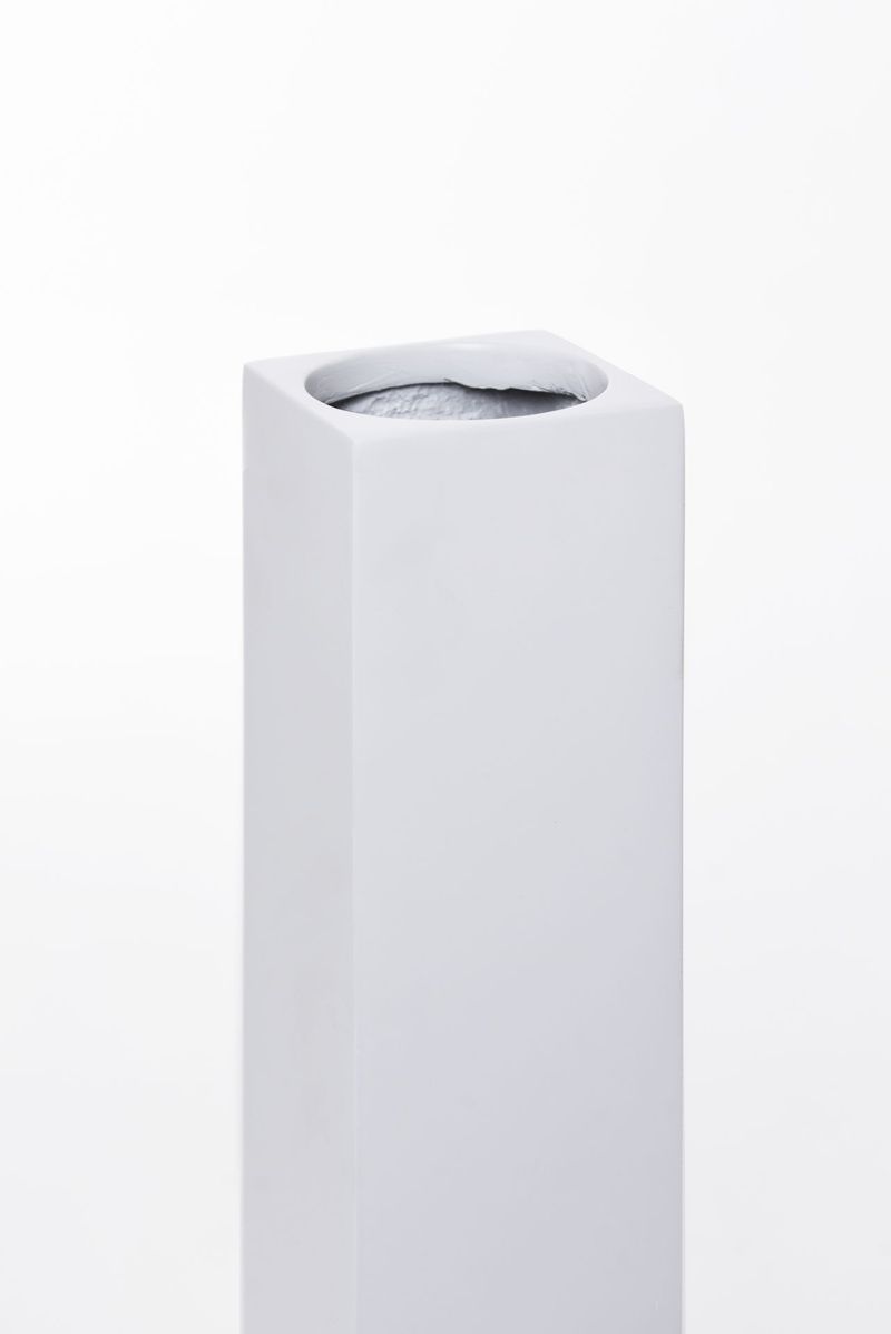 Bodenvase Standvase Fiberglas Weiß Matt OBELISK | 11x11x100 cm | 2102108111