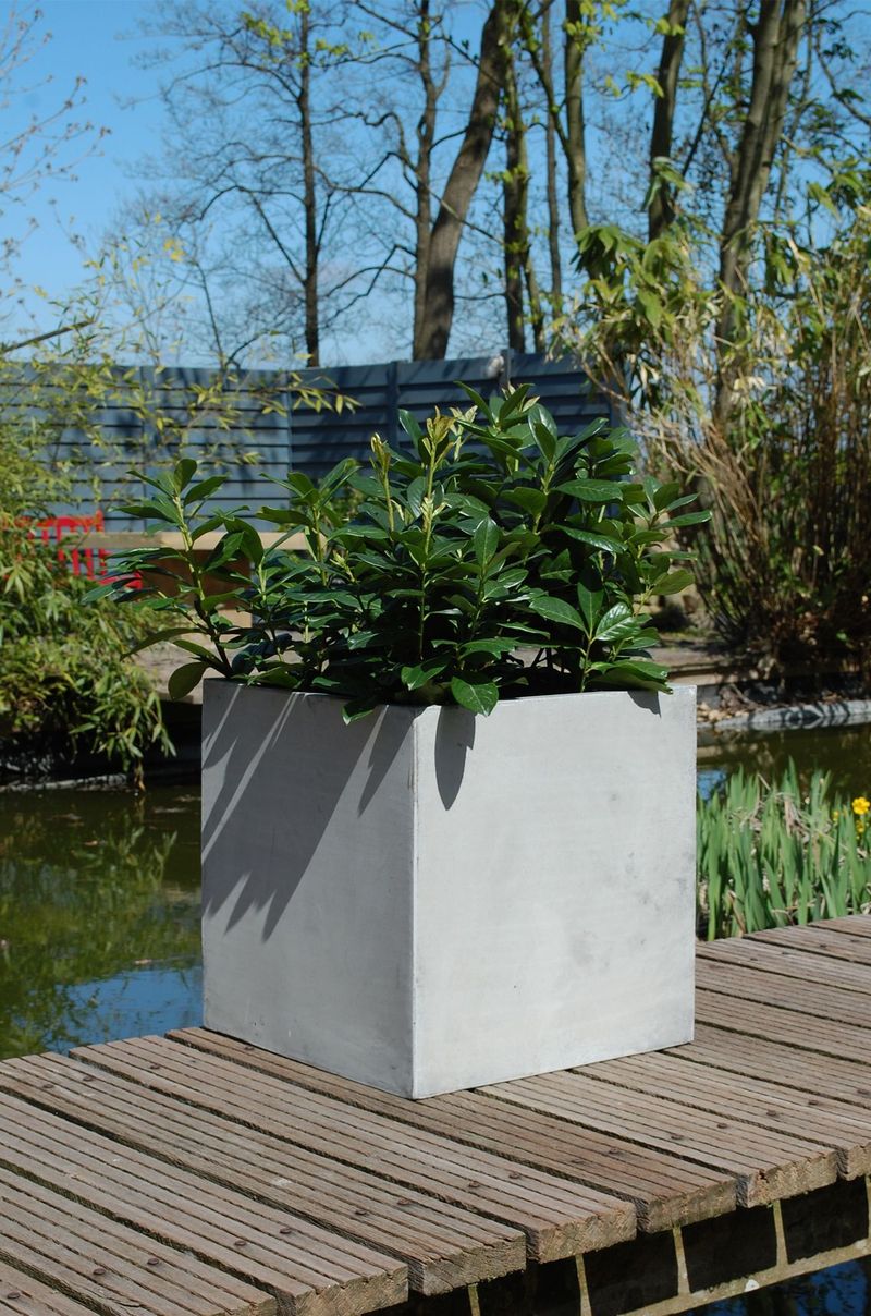 Pflanzkübel Blumenkübel Fiberglas