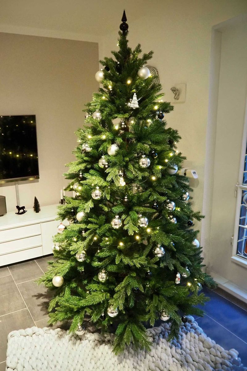 Künstlicher Weihnachtsbaum Premium Nordmanntanne, 210 cm hoch | 402101362102