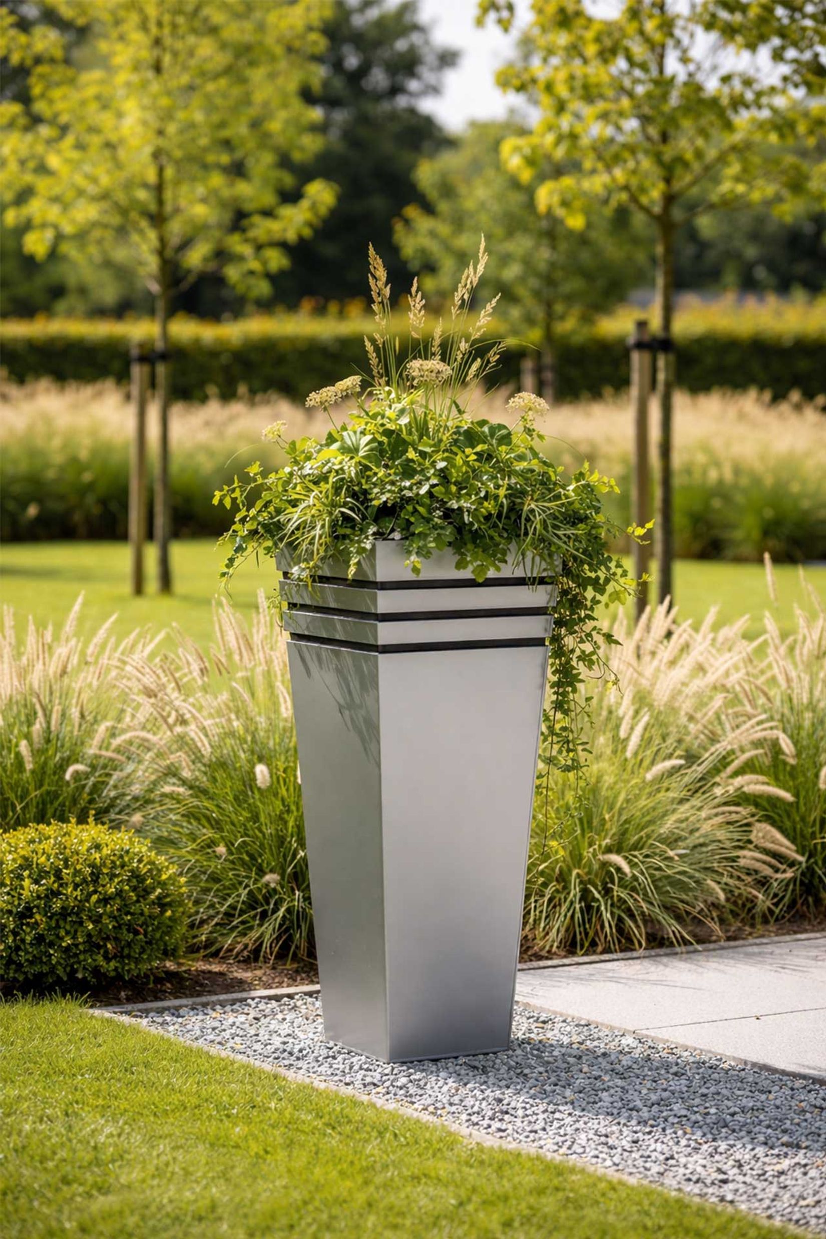 Pflanzkübel Blumenkübel Zink "New Classic", Silber