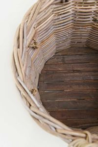 Holzkorb Kaminholzkorb Rattan auf Rollen ARRIBA Grau Natur