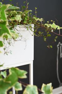 Blumentopf auf Ständer, mit Beinen ELEVATE SQUARE - Weiß Matt