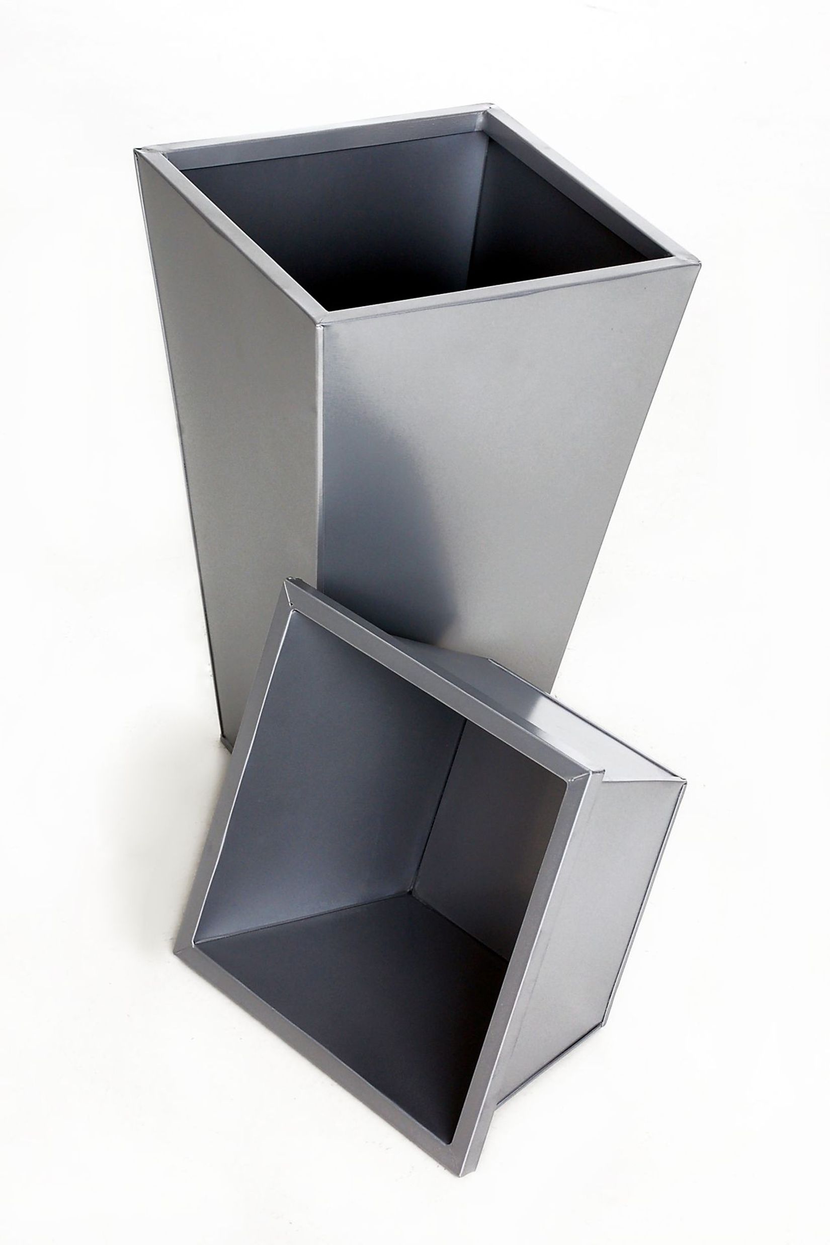 Pflanzkübel Blumenkübel Zink "New Advance", Silber