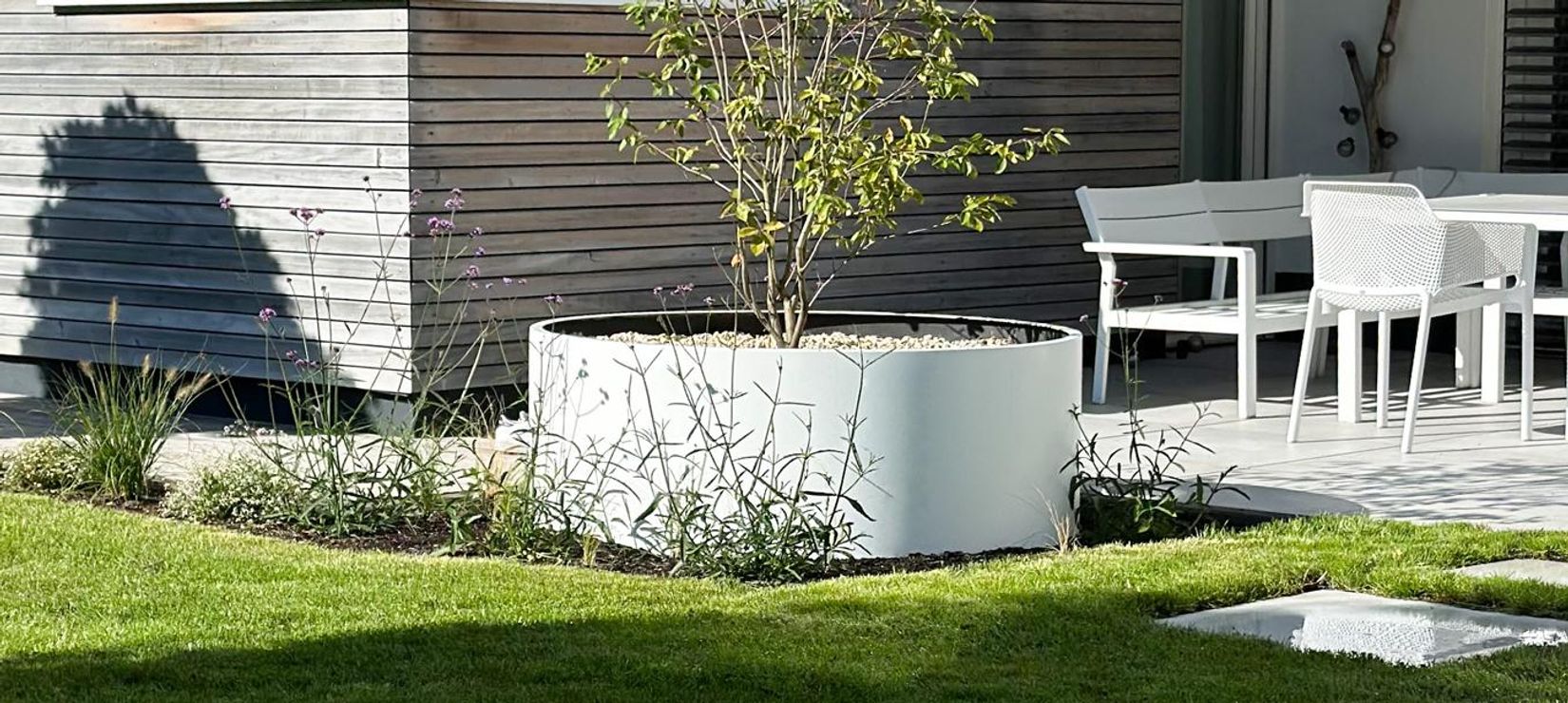 Pflanzkübel Sonderanfertigung rund weiß Garten