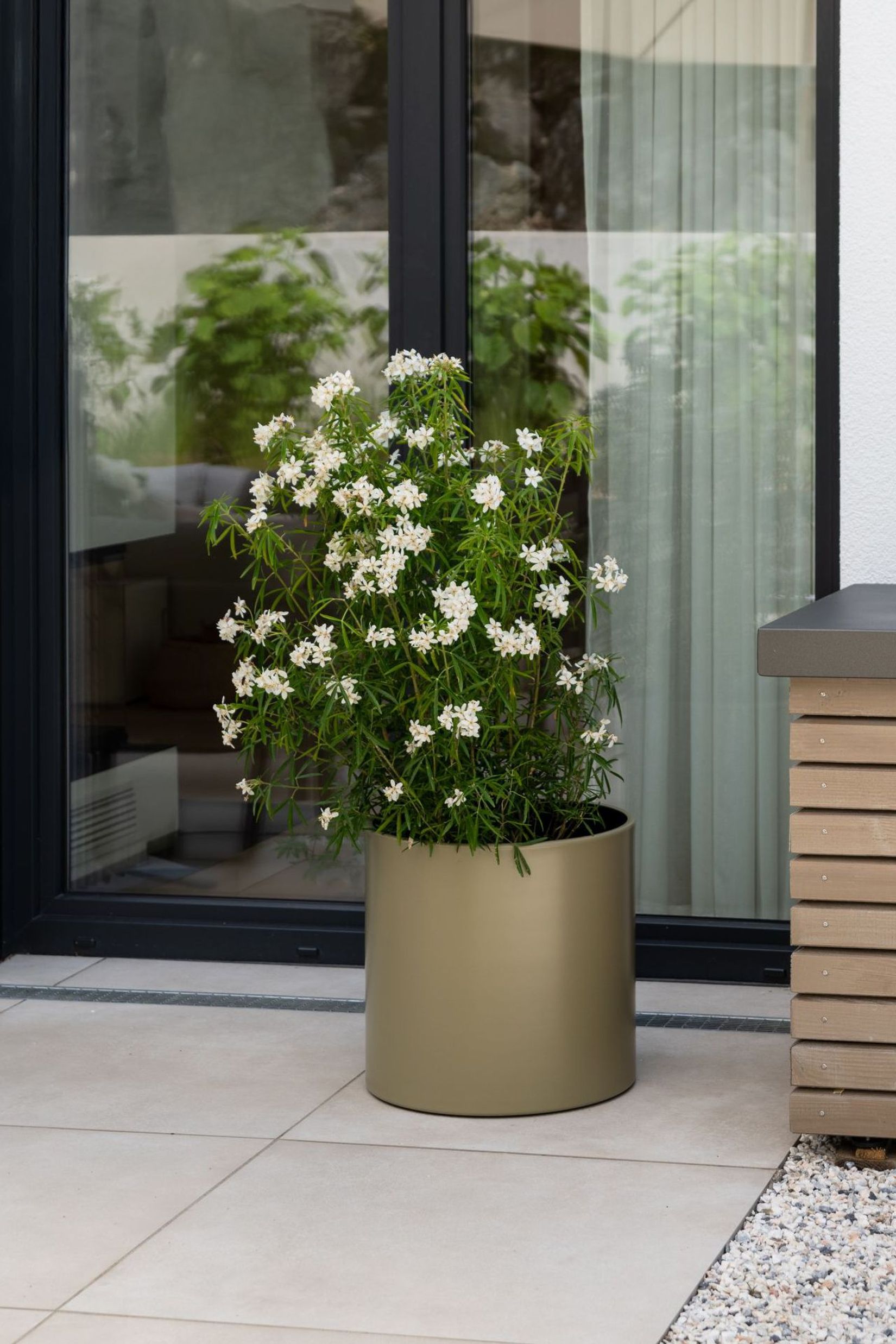 Pflanzkübel Blumentopf rund Aluminium NEW RONDO schlammfarben matt