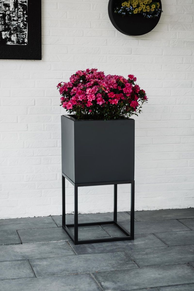 Pflanzkübel Blumenkübel mit Gestell 