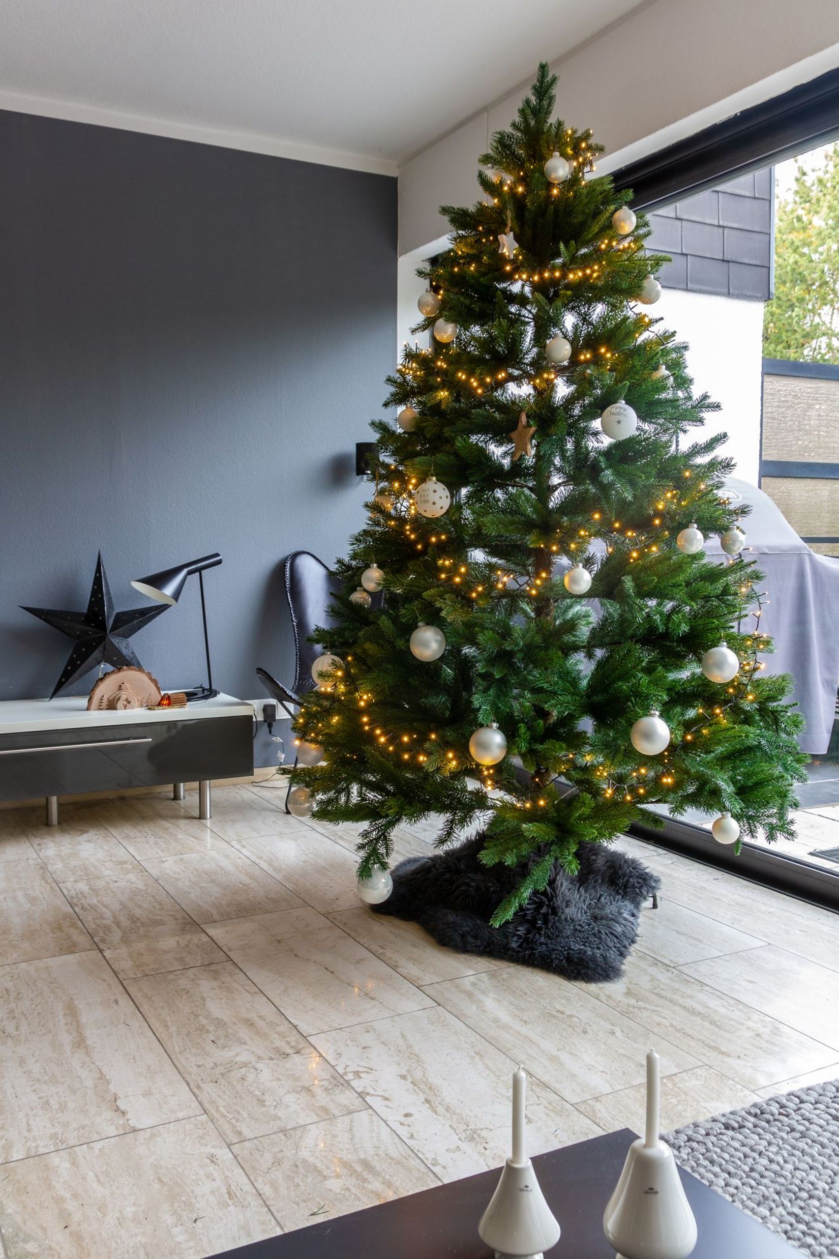 Künstlicher Weihnachtsbaum Premium Nordmanntanne, 210 cm hoch