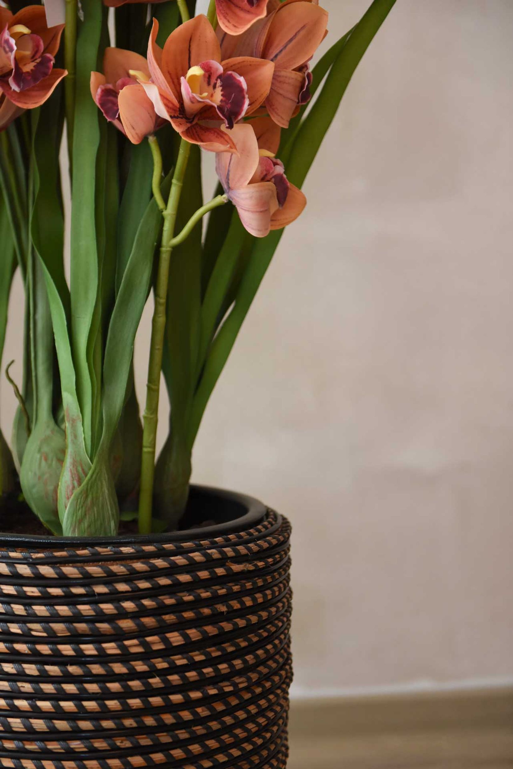 Pflanzkübel Rattan MACETA Schwarz Natur Pflanzkübel Rattan MACETA Schwarz Natur