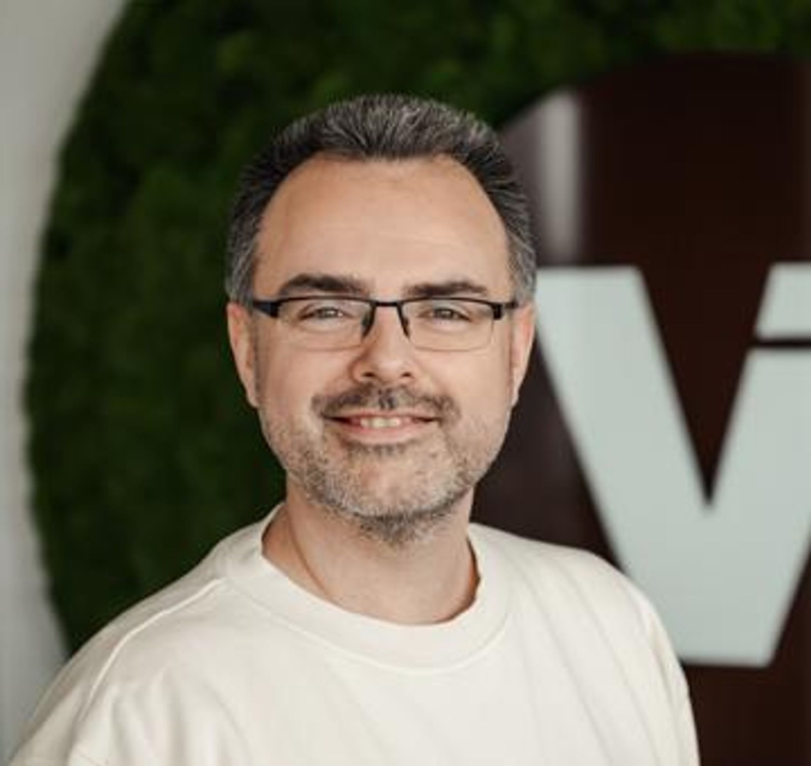 Alexander VIVANNO Alexander VIVANNO